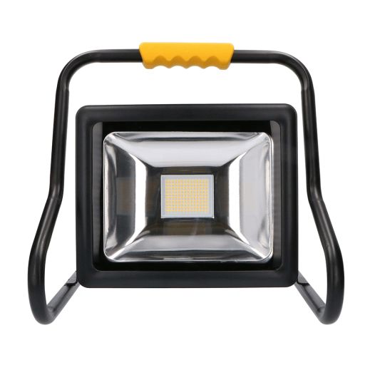 LED bouwlamp op standaard waterdicht klasse 2 – 30 Watt