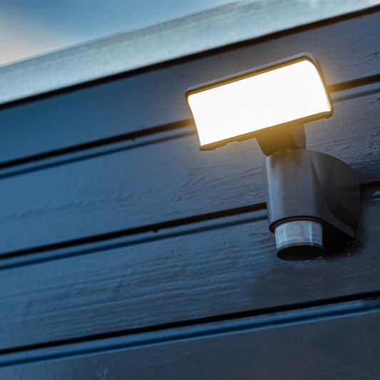 LED schijnwerper aluminium bewegende veiligheidslamp met sensor - 18 Watt